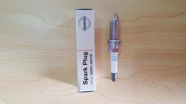 High Quality Japanese iridium spark plug 22401CK81B