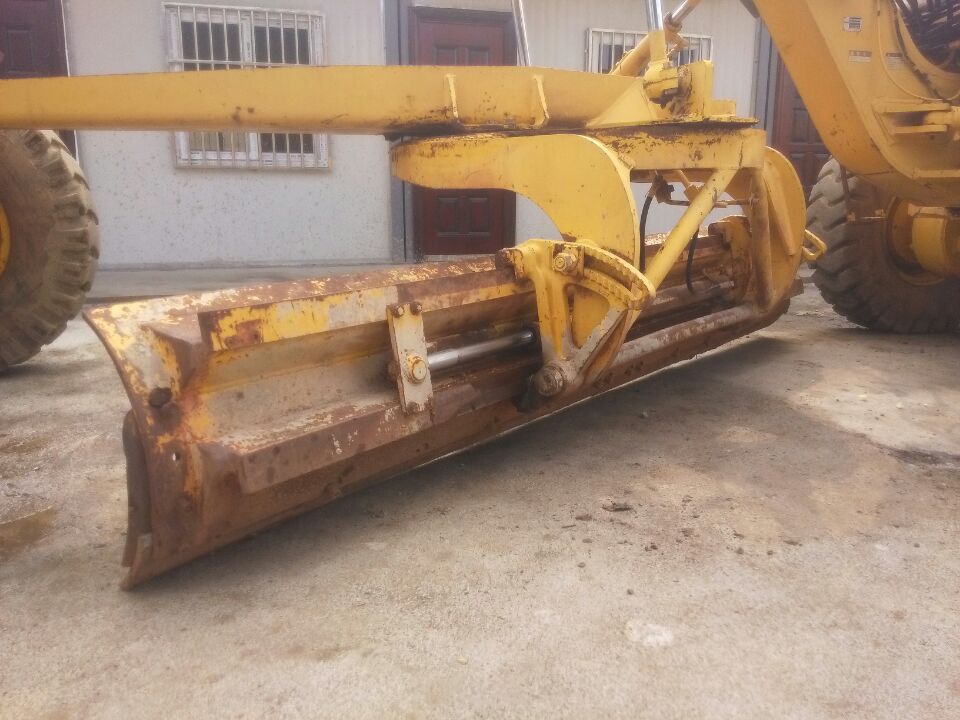 used komatsu GD511 Motor Grader