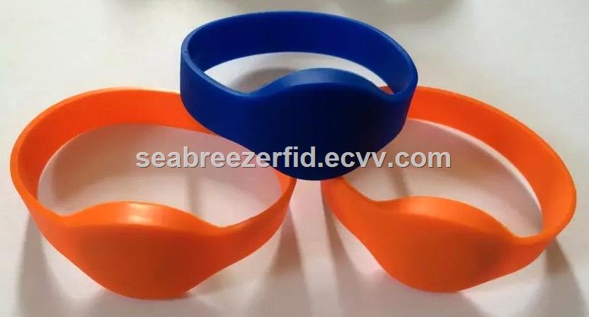 NTAG203 chip NFC soft silicone wristband NFC intelligent Proximity silicone wristband NTAG213 NTAG216 wristband