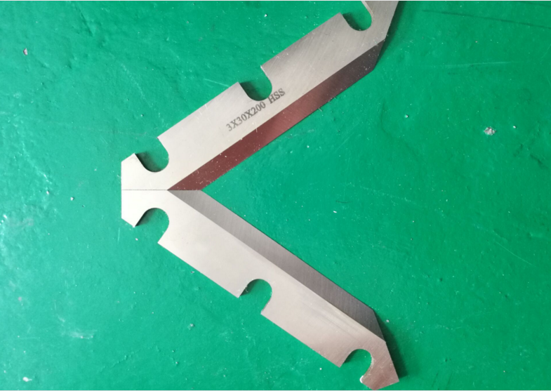 Blades for paper corner board machine paper corner protector machine