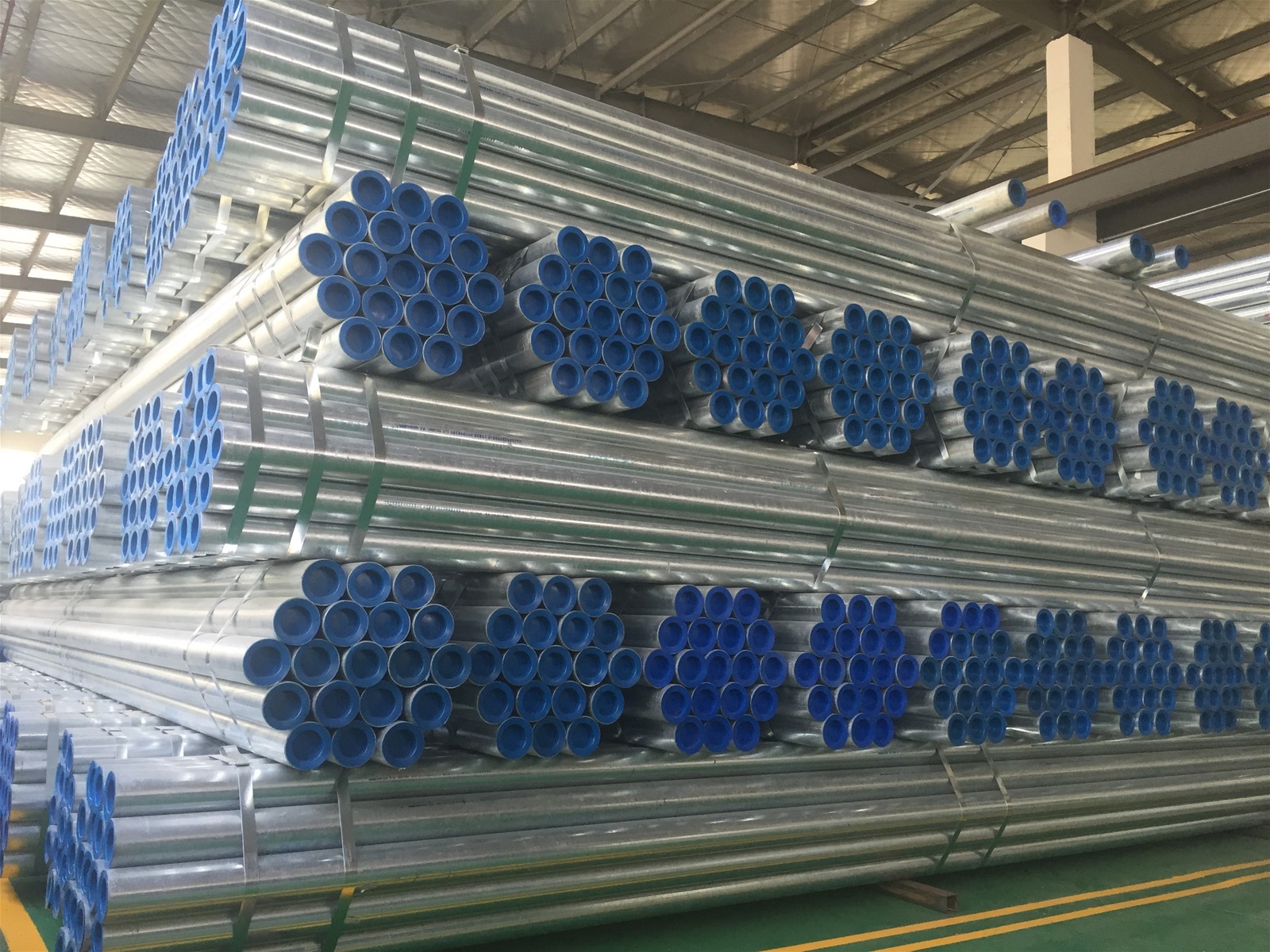 Stainless steel lined pipe