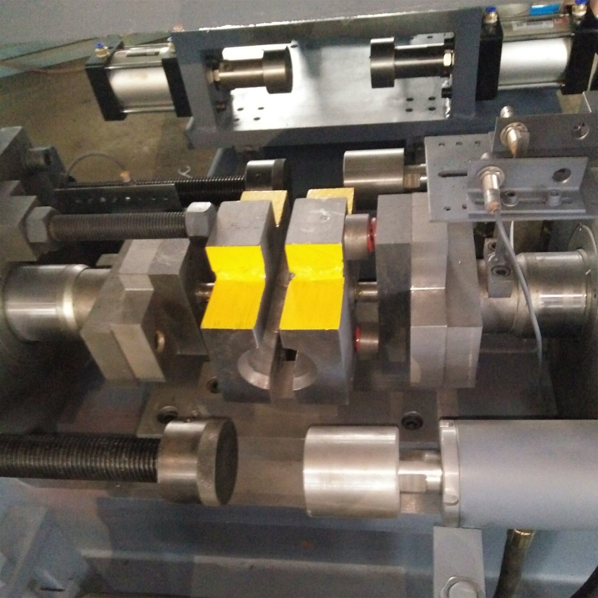 carbon steel pipe punching machine used in railway tunnel with best quality