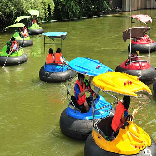 2017 new design bumper boats for theme parks challenger on water