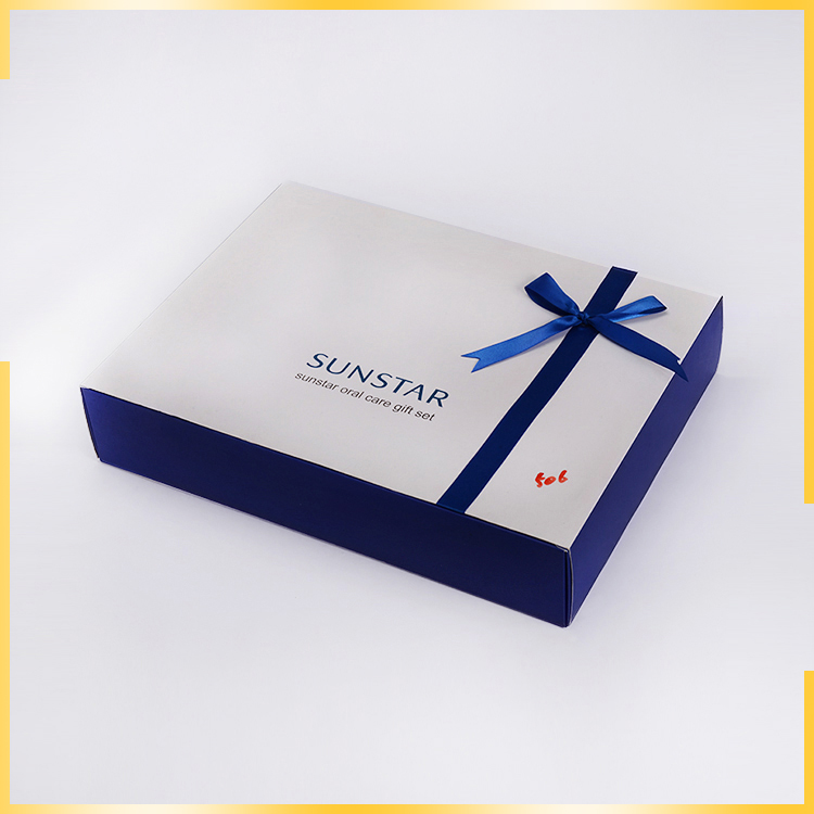 2017 Fashion style Custom Logo Closure Jewelry bow tie gift boxes with ribbon