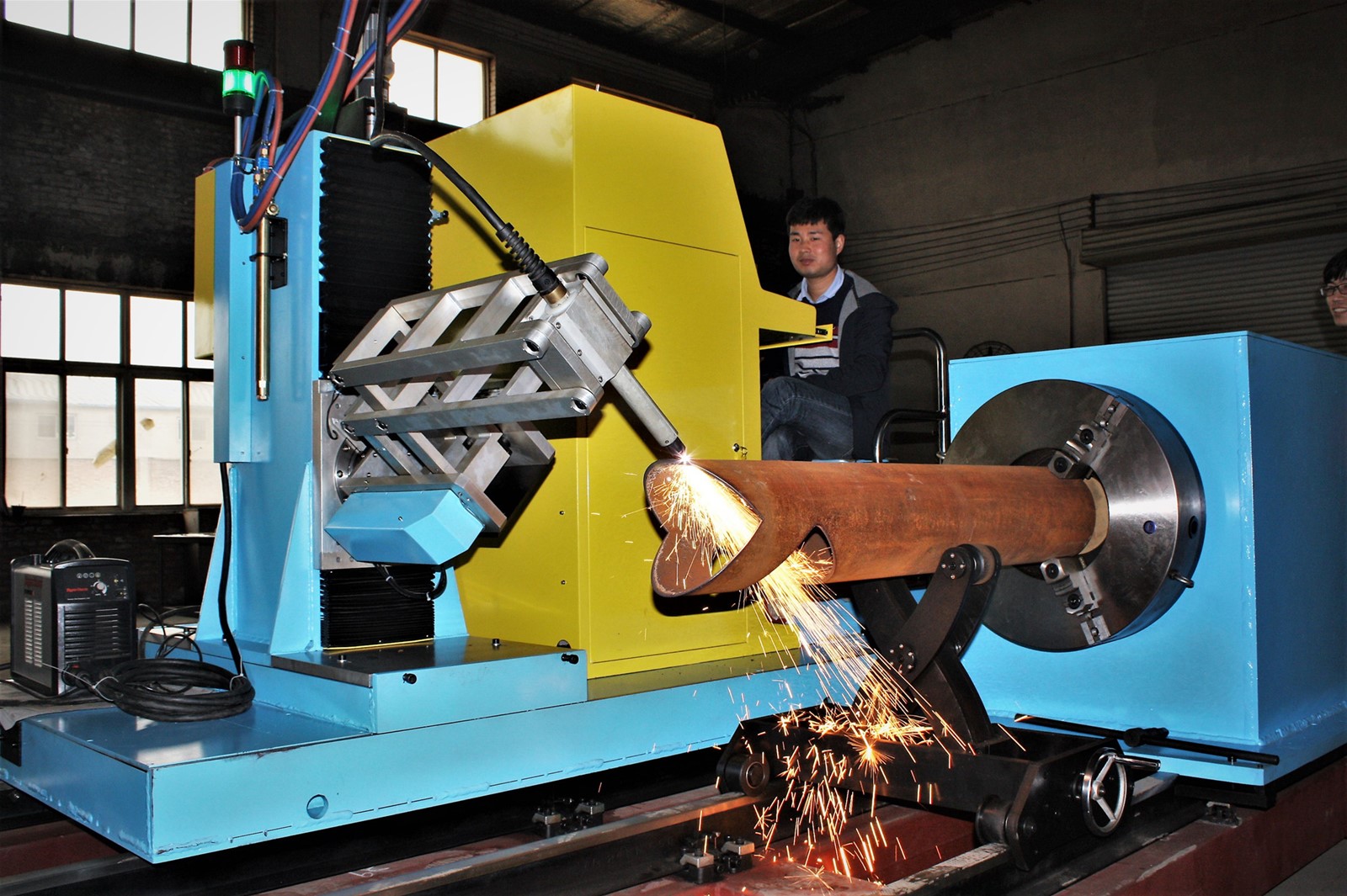 CNC Pipe Cutting Machine Tube Plasma Cutting Machine from China ...