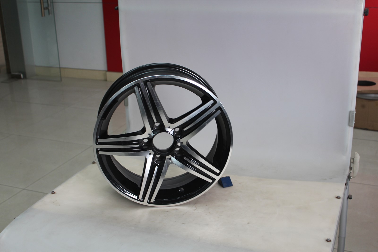 Customized Aluminum Alloy Forged Aluminum Wheel for Cars