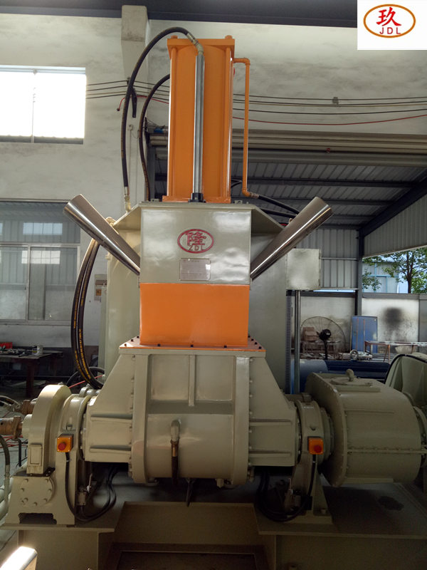 pneumatic pressurized mixer