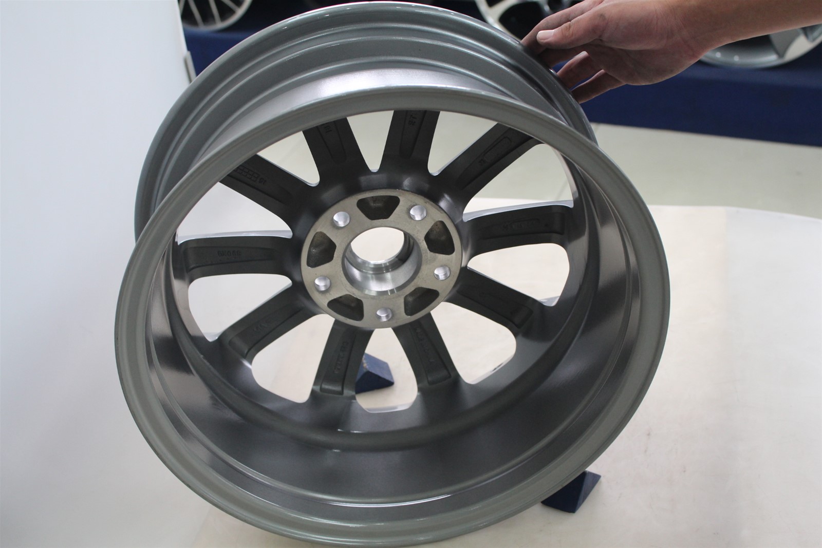 208 Car Aluminum Alloy Wheel