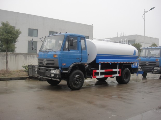 new model EQ1121GKJ water sprinkler truck with 10cubic
