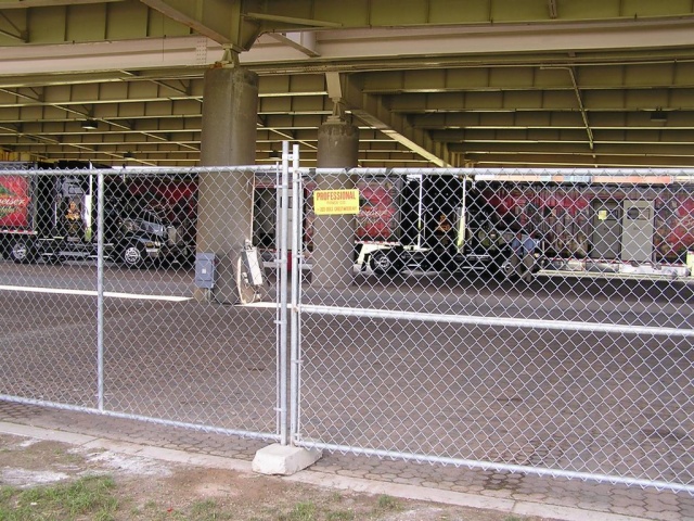 Temporary fencing panel