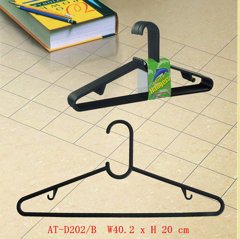 Drying clothes hanger with plastic hangers design from Chinese factory