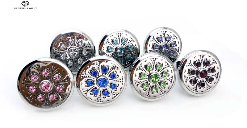 38mm Magnet Diffuser Stainless Steel Car Aroma Locket Free Pads Crystals Essential Oil Car Diffuser Lockets