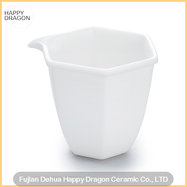 Six Corner Ceramic massage Candle Jar with Curve Edge