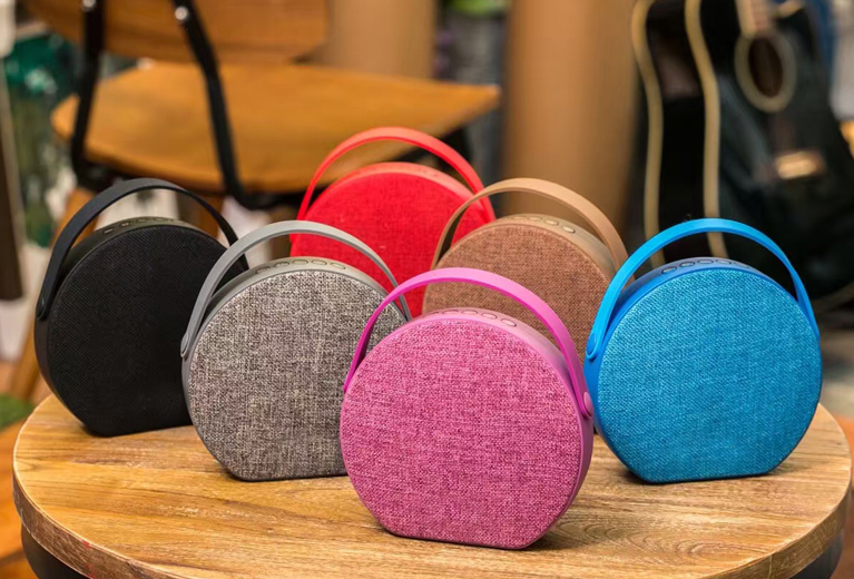 Mini wireless bluetooth speaker
