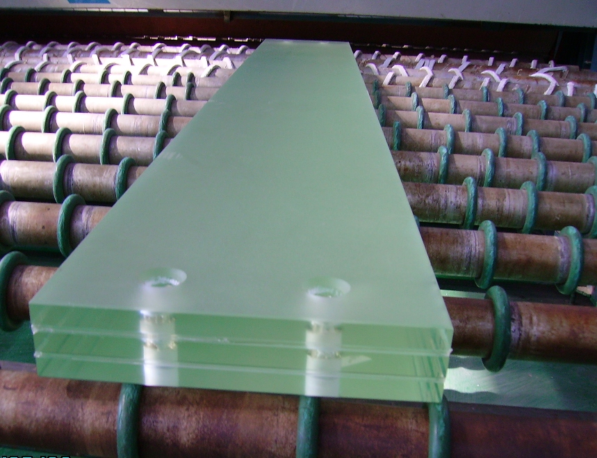 Laminated glass