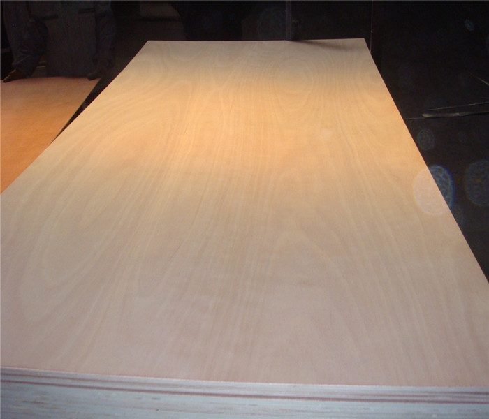 18mm BBCC OkoumeBintangor Commercial Plywood for Furniture