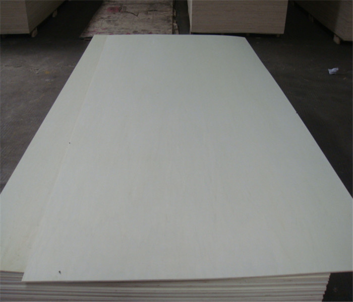 1220X2440mm BBCC BBBB Grade Okoume Plywood