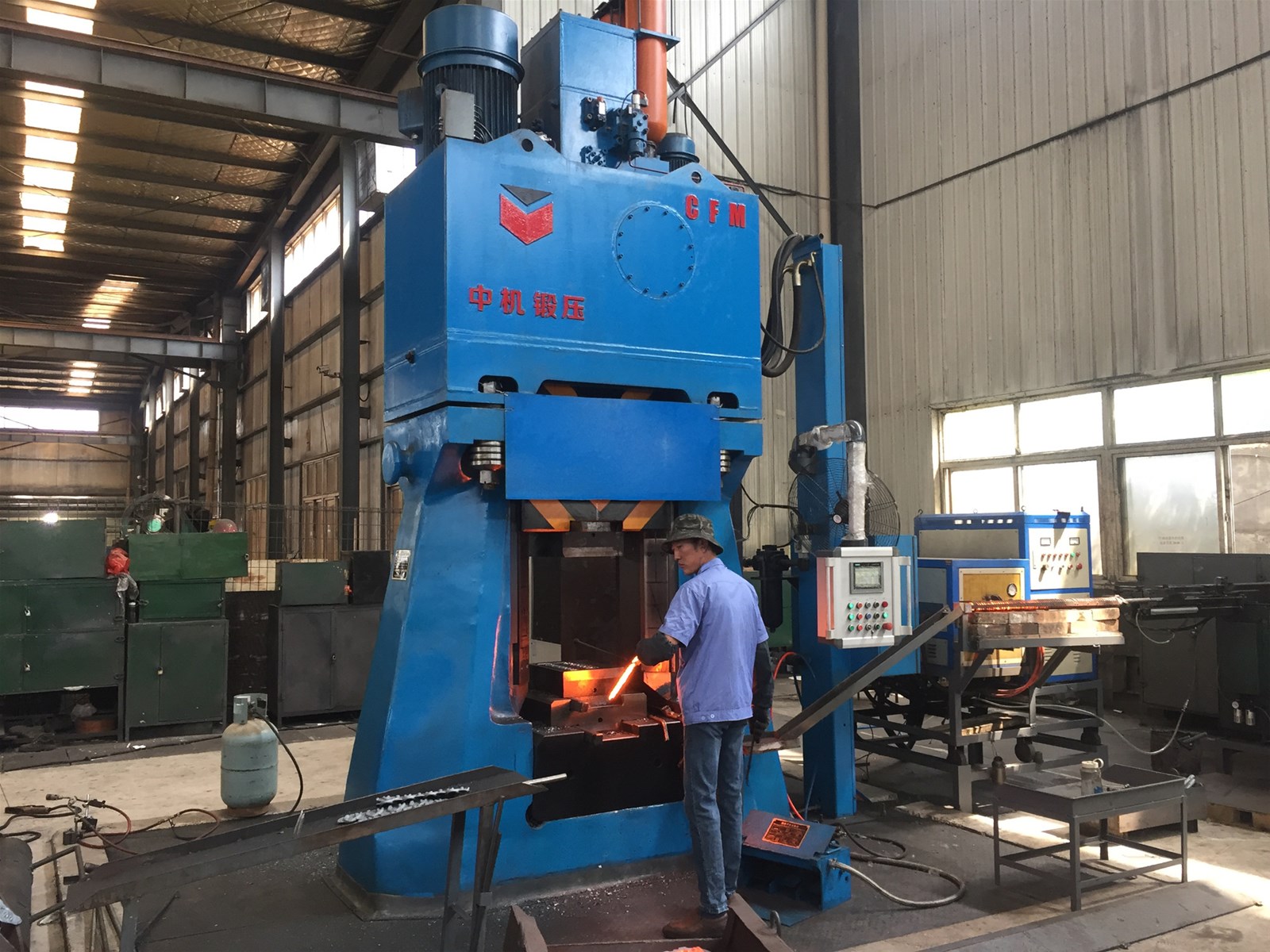 Programmable Control Hydraulic Drop Forging Hammer 15Tons