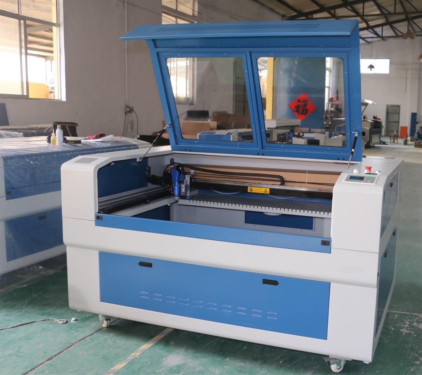 2mm stianless steel Co2 laser metal cutting machine 280W