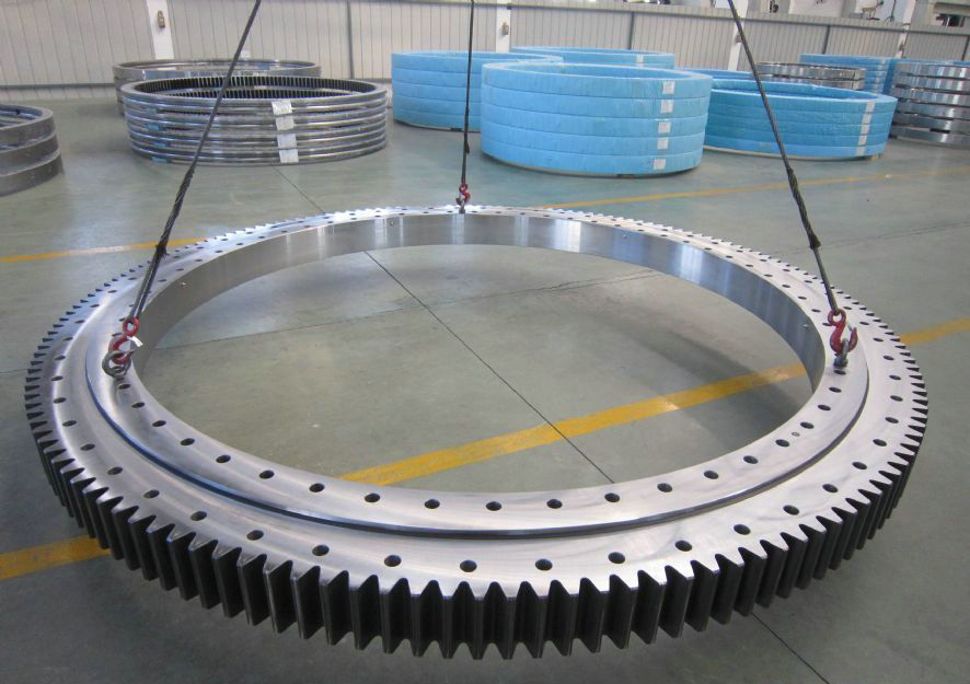 Crane and excavator slewing ring bearing