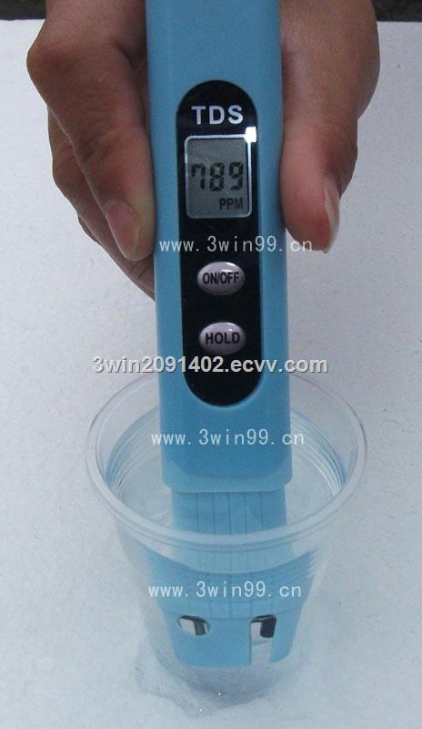 pen type of TDS meter