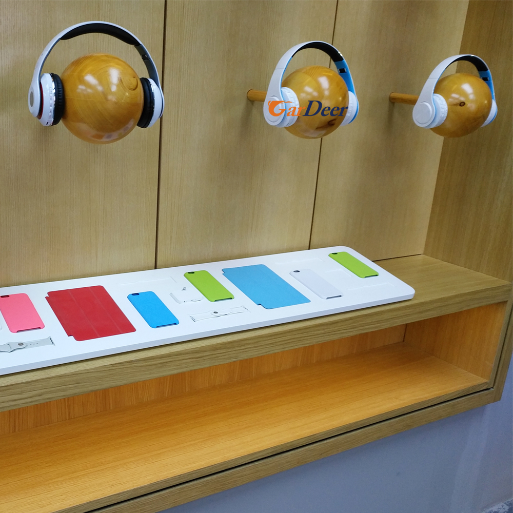 Fashion design customized wall wood headphone showcase for apple store experience