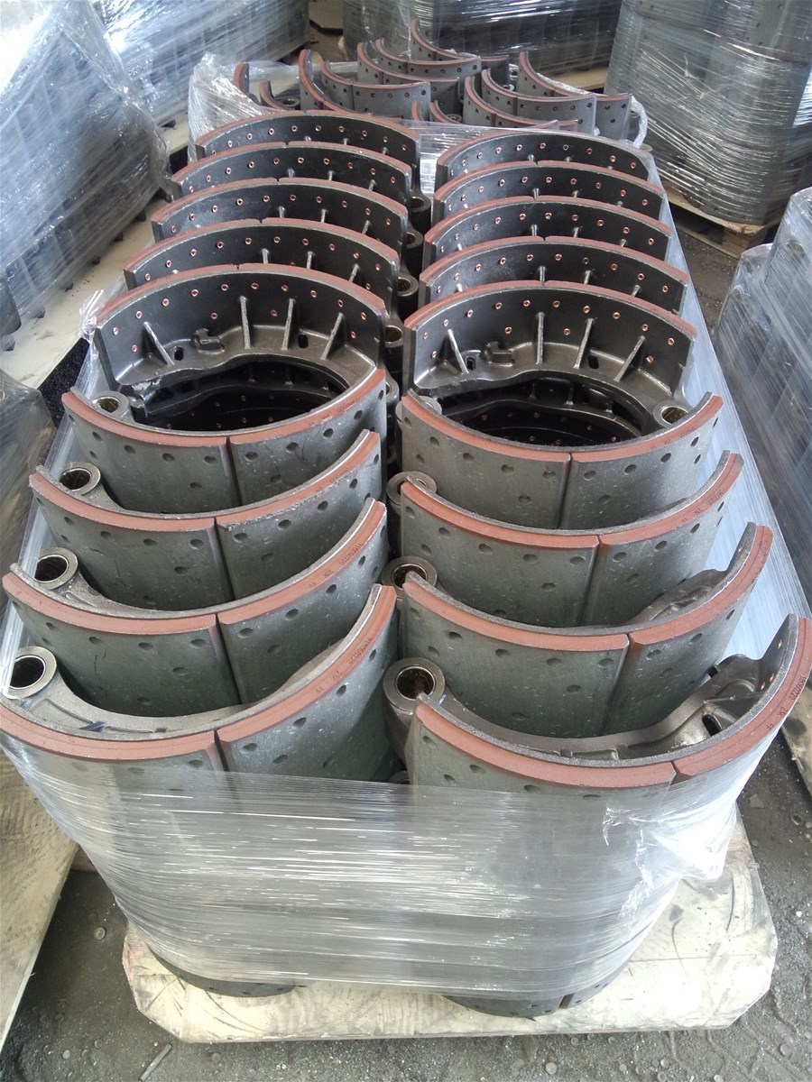 heavy duty truck brake shoe