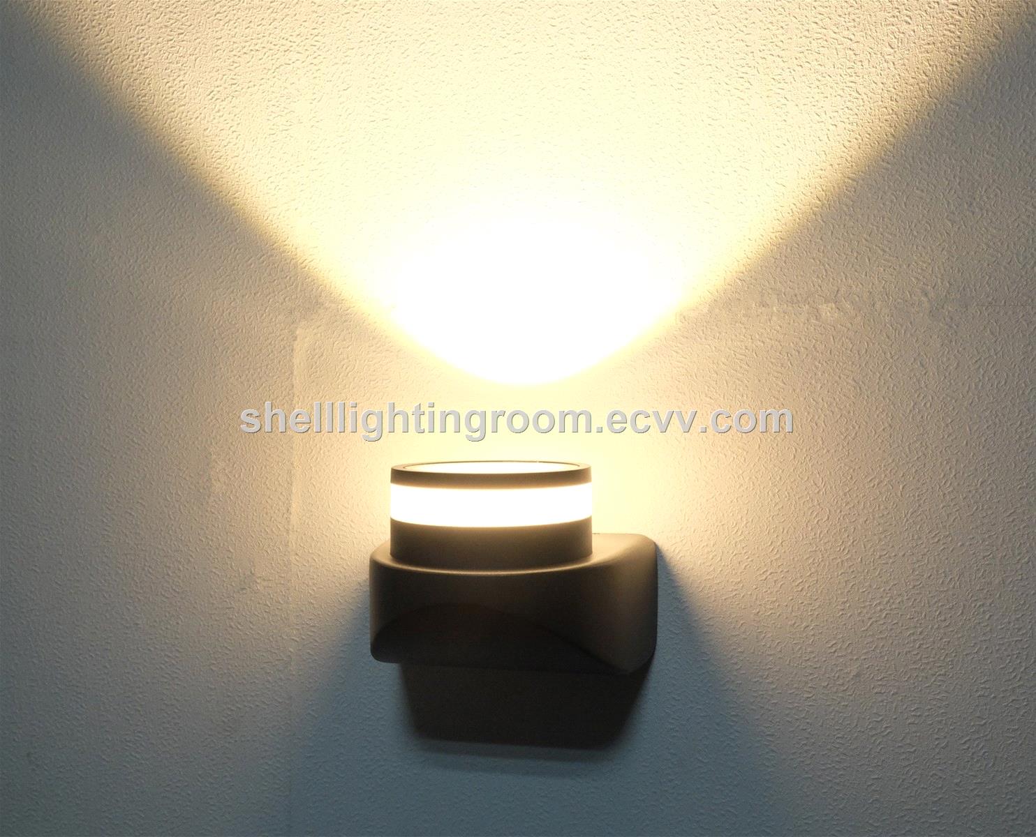 Aluminium LED waterproof modern outdoor wall lighting with three color