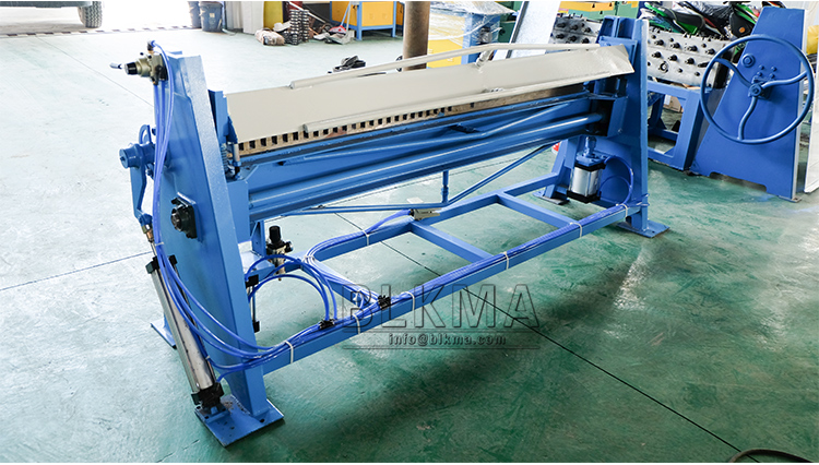 BLKMA pneumatic tdf flange folding machine for tdf flange duct making