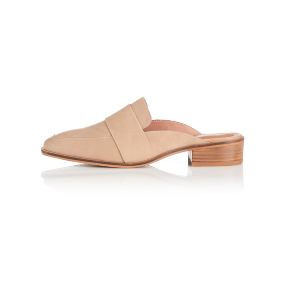 BD111 NEW Summer Slippers Women Pointed Toe Flat Heel Sandal Shoes BD111 NEW Summer Slippers Women Pointed Toe Flat Heel Sandal Shoes