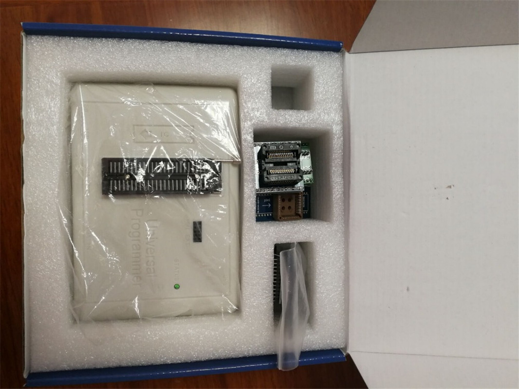 Universal RT809H EMMCNand FLASH Programmer 24 ADAPTERS WITH CABELS EMMC Nand Motherboard LCD reader Free Shipping