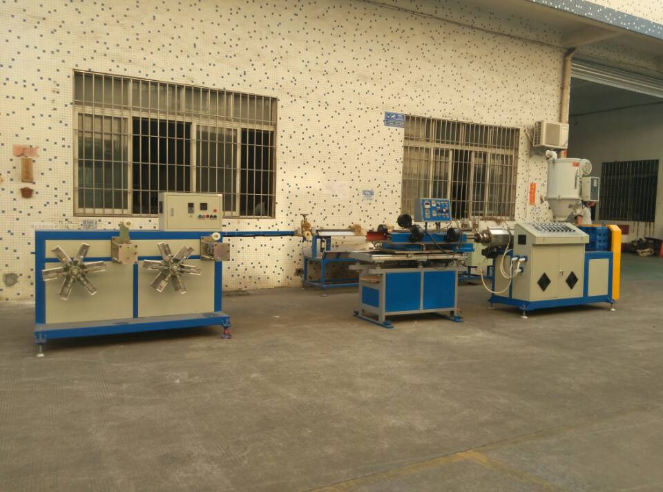 High outout plastic corrugated pipe extrusion production line