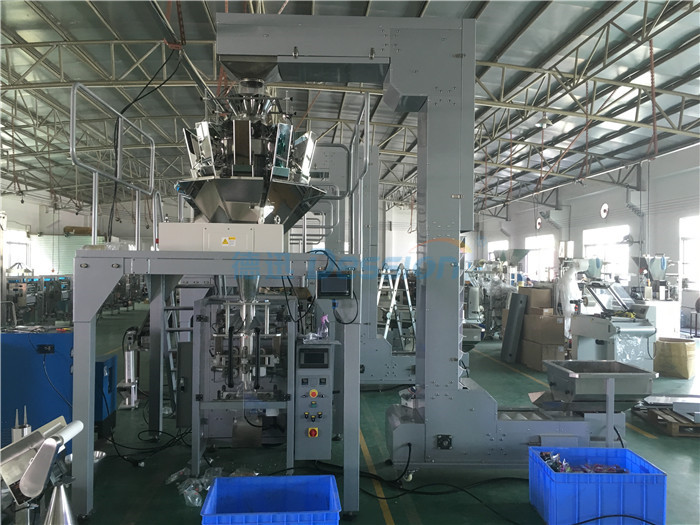 Automatic nitrogen flushing snaks potatao chips packaging machine