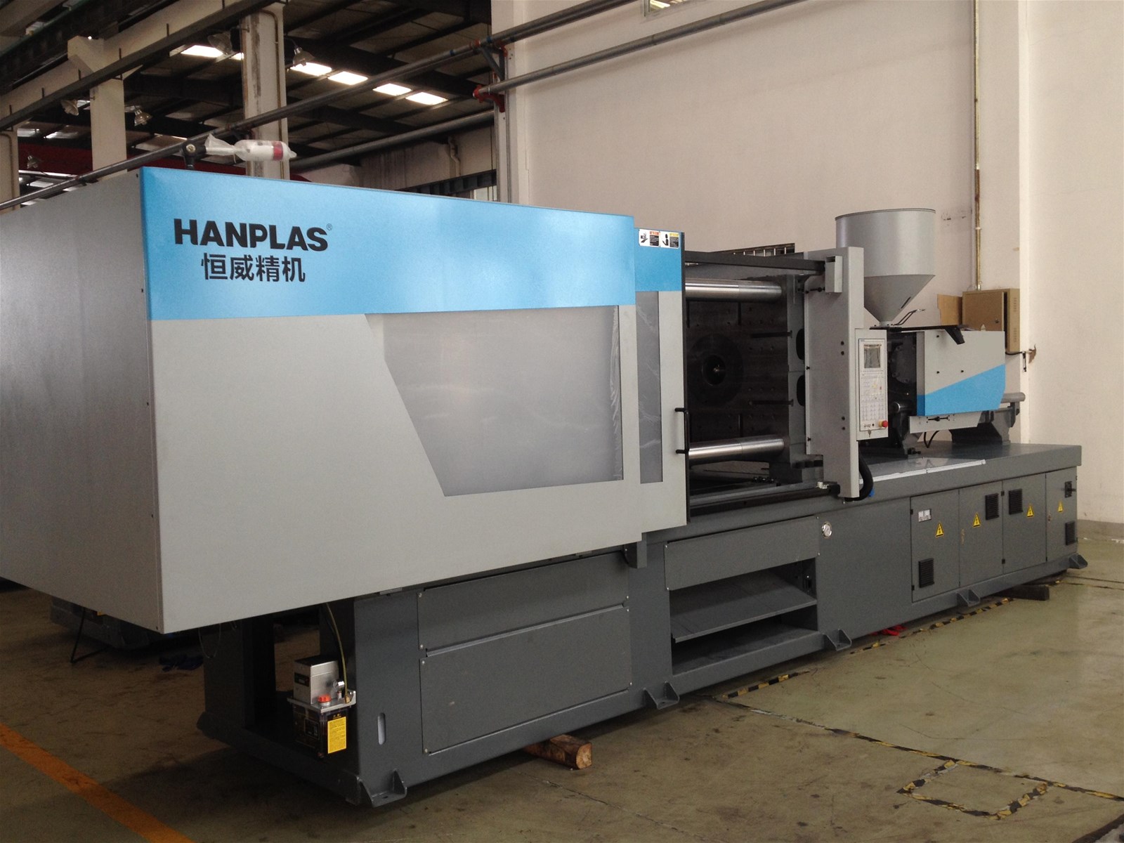 PET bottle preform injection molding machine ZX350