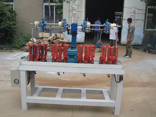 Braiding machine