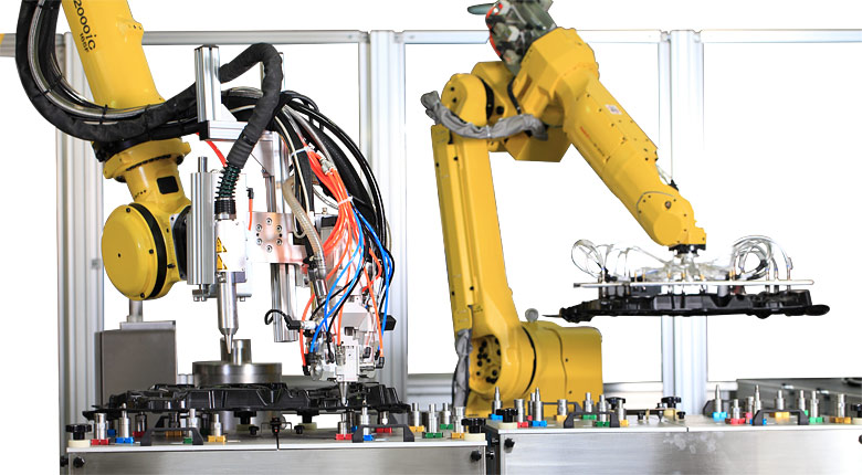 Robot gluer