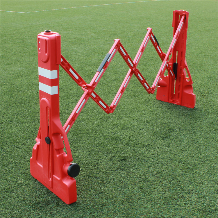 2017 flexiable plastic water barrier flexible plastic fence retractable pedestrian barriers