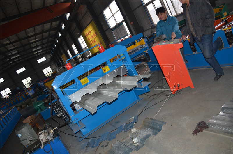 Decking Steel Floor Cold Roll Forming Line