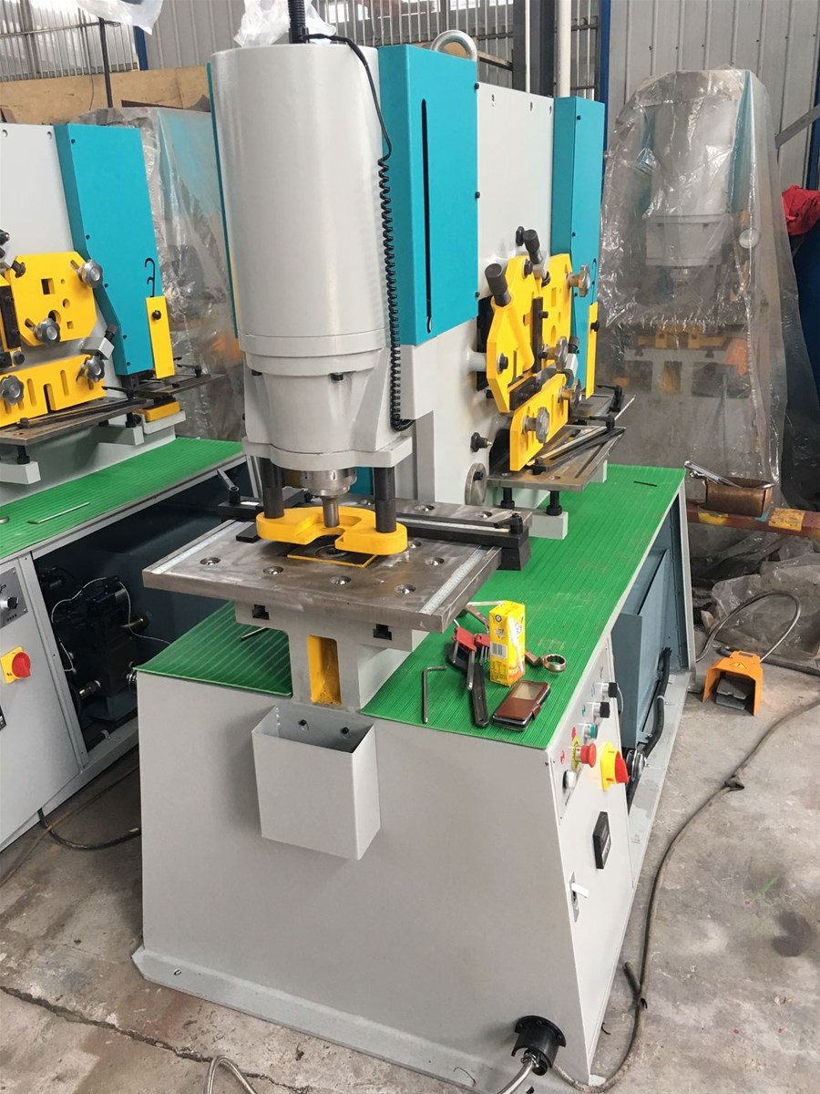 Wondely Hydraulic iron steelworker 90Ton IW90L metal sheet plate punching shearing machine