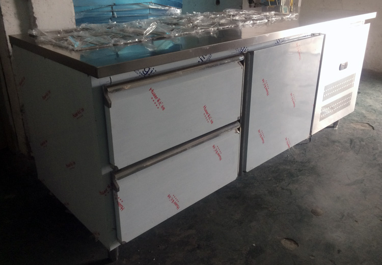 Costeffective Kitchen equipment refrigerated salad bar Commercial used salad bar display freezer