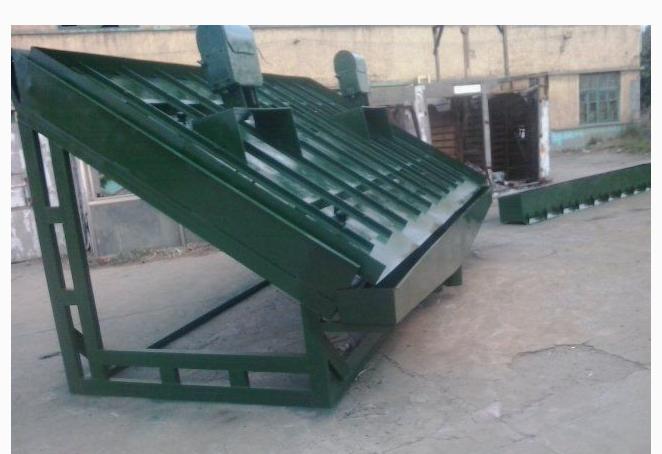 Dgs Stainles Steel Linear Vibration Screen for Mining FlourSaltBuilding Materials Machine Equipment