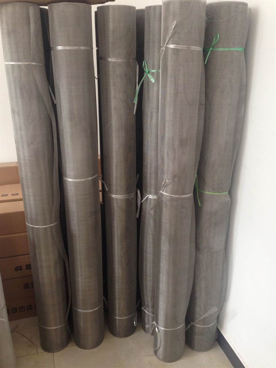 60 X 50 ft Black coated Stainless Steel Insect Screen