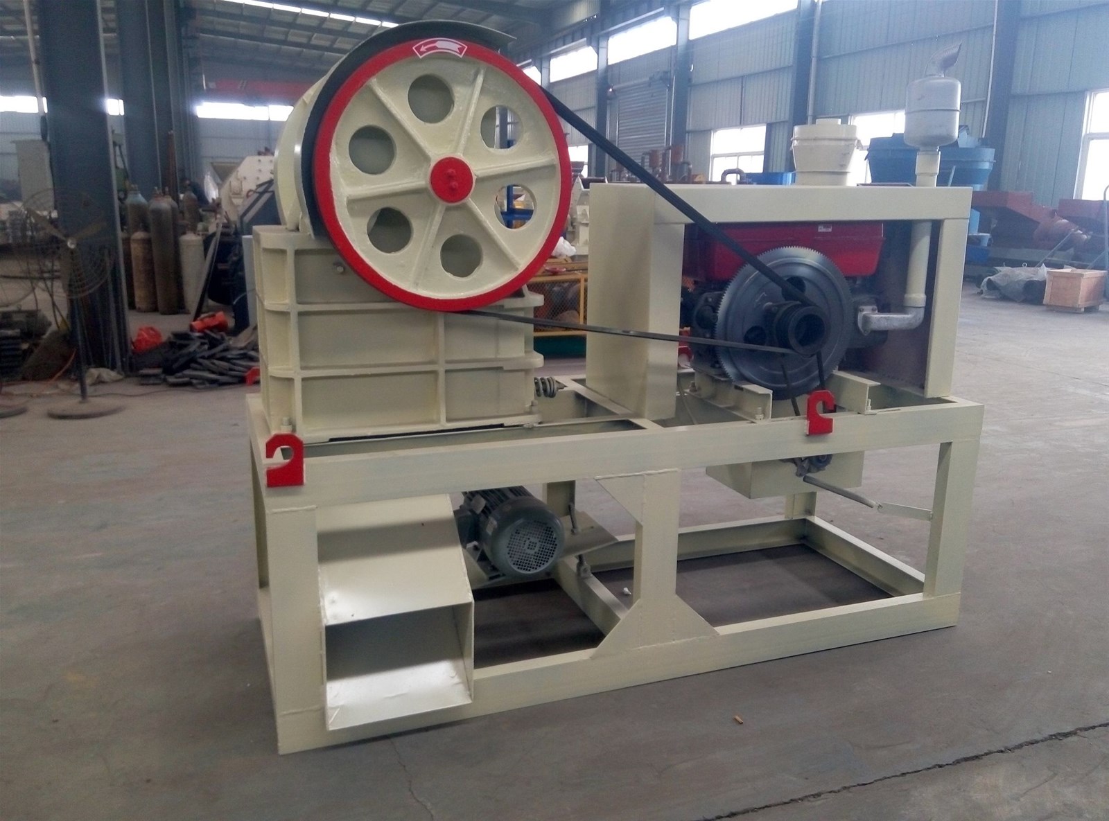 PE150x250 mine stone rock granite jaw crusher with diesel engine for small mine plant