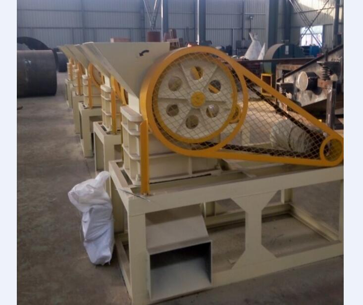 PE150x250 mine stone rock granite jaw crusher with diesel engine for small mine plant