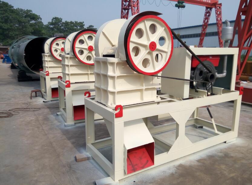PE150x250 mine stone rock granite jaw crusher with diesel engine for small mine plant