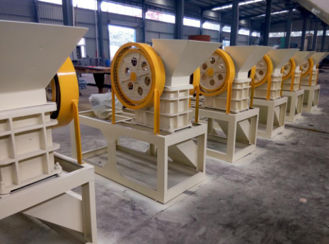 PE150x250 mine stone rock granite jaw crusher with diesel engine for small mine plant