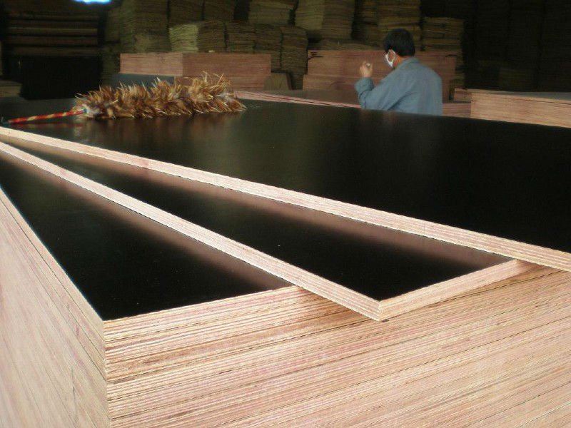 Marine plywood sheet 12mm15mm18mm phenolic black film faced plywood from Linyi Shandong
