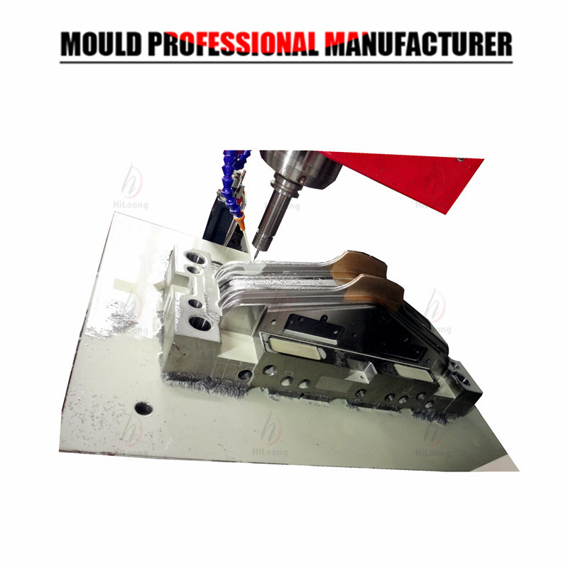 plastic household mould manufacturing hiloong coat hanger mould maker in china