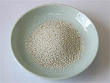 Zeolite in dry mixtures and building materials
