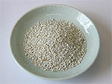 Zeolite in dry mixtures and building materials